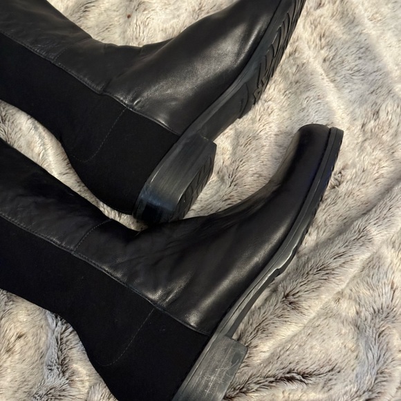 Stuart weitzman size 5 1/2 black boots - Picture 3 of 8